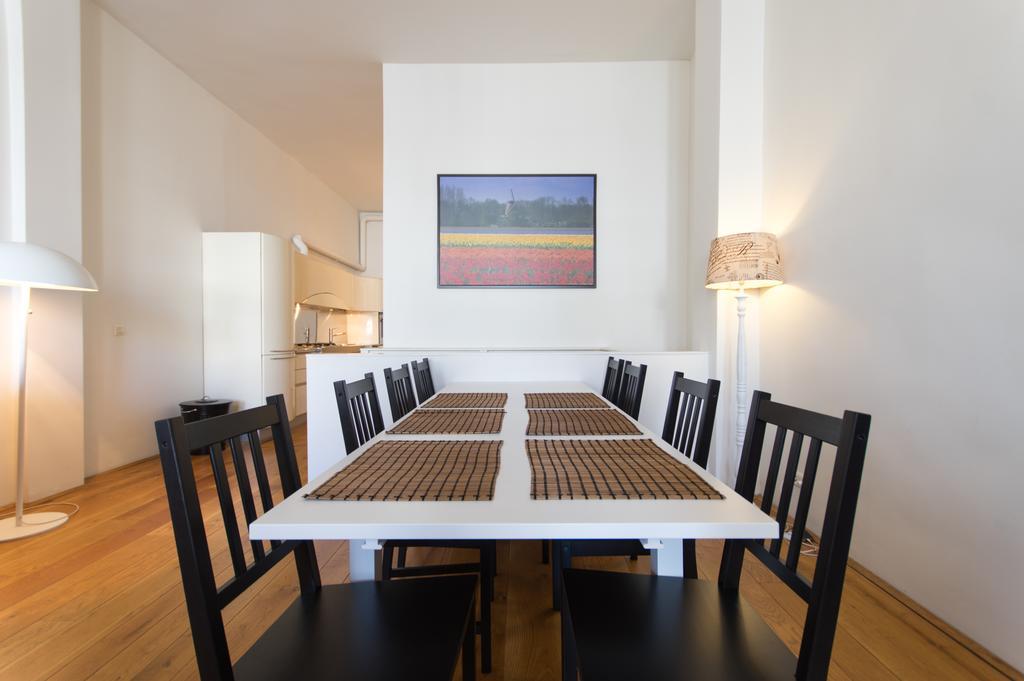 Caesars Studio Amsterdam Room photo