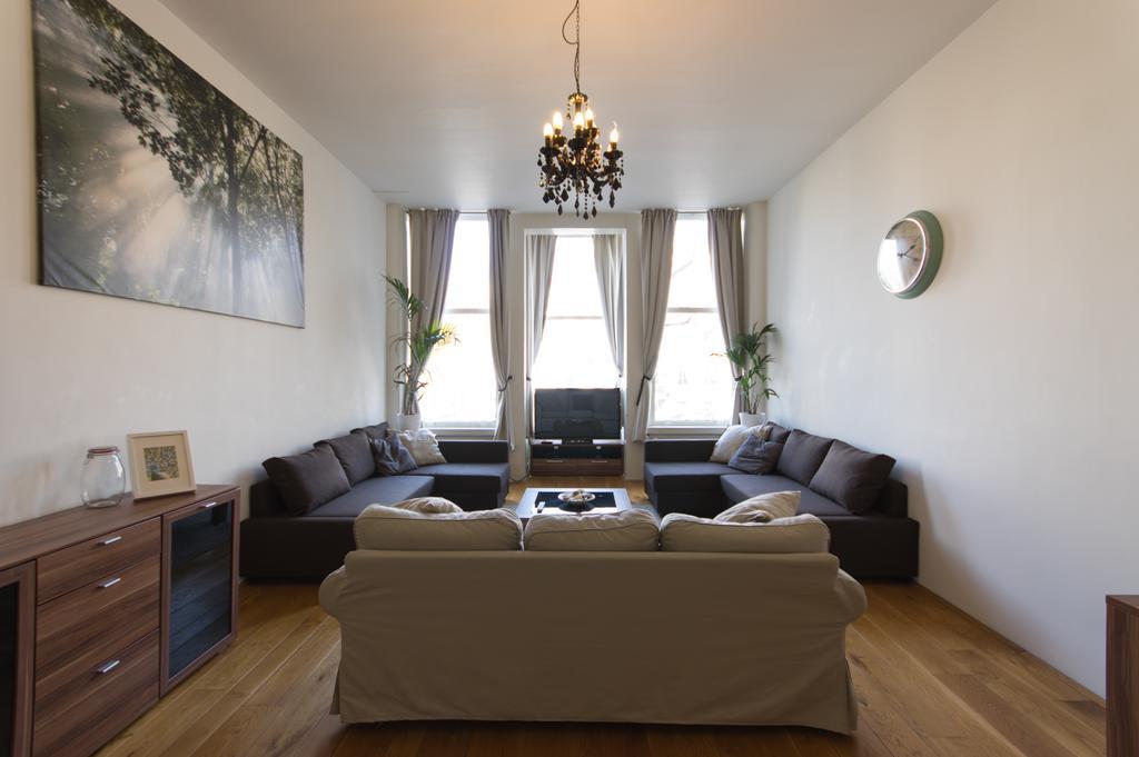 Caesars Studio Amsterdam Room photo