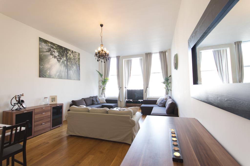 Caesars Studio Amsterdam Room photo